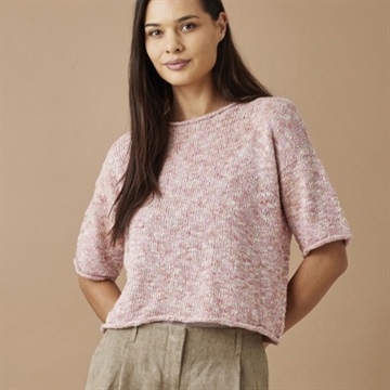 T-shirt med rullekanter - Iris by Permin